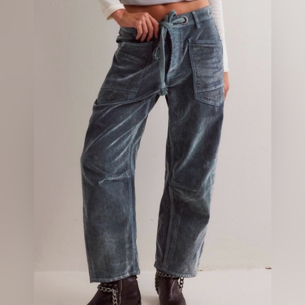 Free People Moxie Flocked Pull-On Barrel Jeans Mountain Green Size 31 - Picture 3 of 14